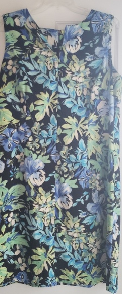 Sleeveless floral dress - Picture 1 of 1